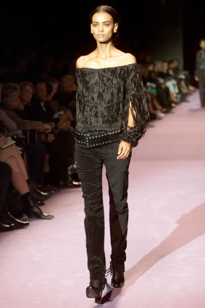 Look 12